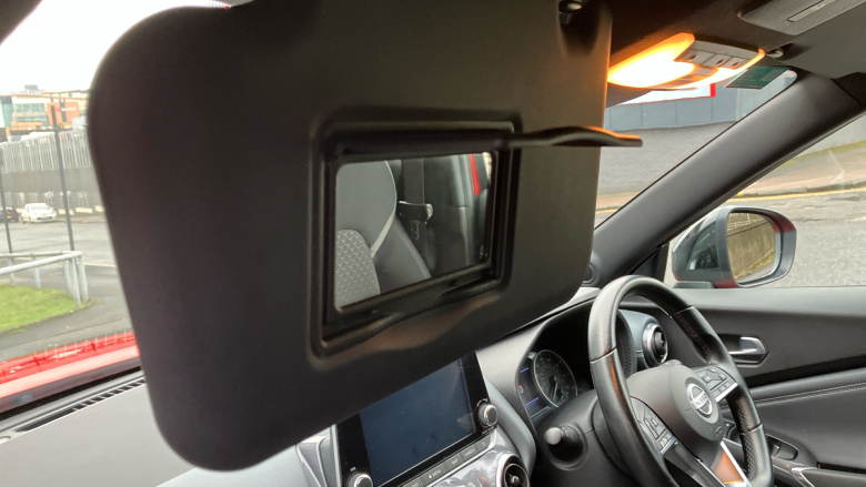 Nissan Juke 1.0 DiG-T 114 N-Connecta 5dr Petrol Hatchback